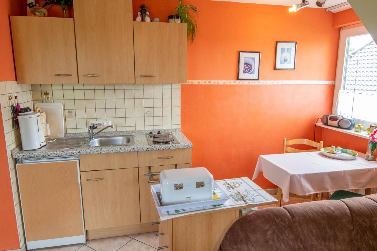 Urlaubs-Appartement Am Dorfrand Вік Екстер'єр фото